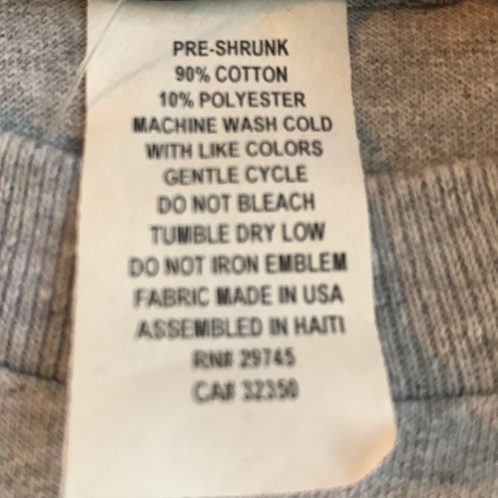 NWT Boys Volcom heather gray printed tee shirt. Size Medium (5). - Picture 3 of 6